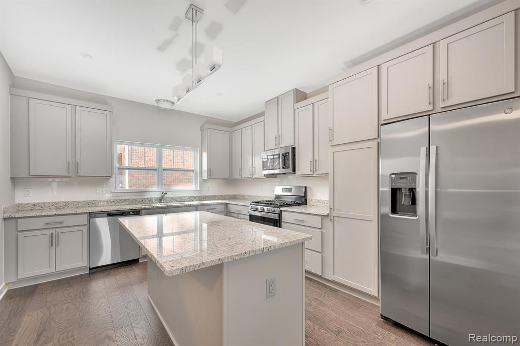 41546 ORIANNA Lane, 24, Novi, MI — Photo 13