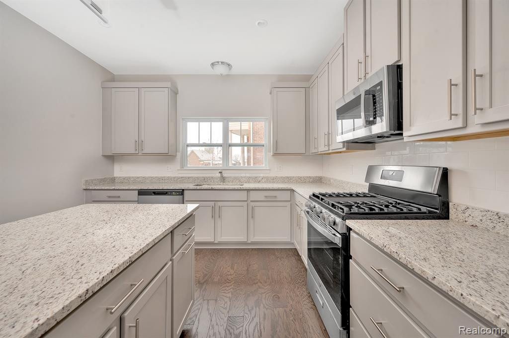 41546 ORIANNA Lane, 24, Novi, MI — Photo 14