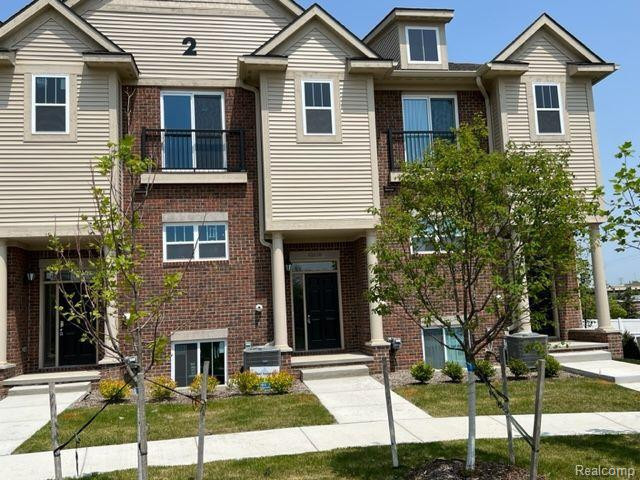 41546 ORIANNA Lane, 24, Novi, MI — Photo 43