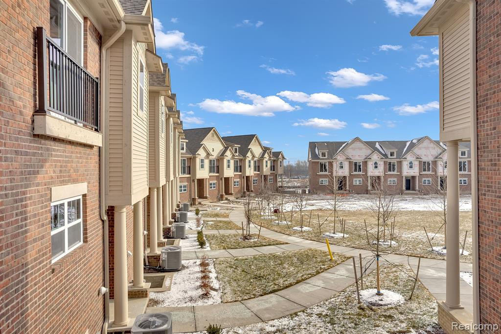 41558 ORIANNA Lane, 21, Novi, MI — Photo 12