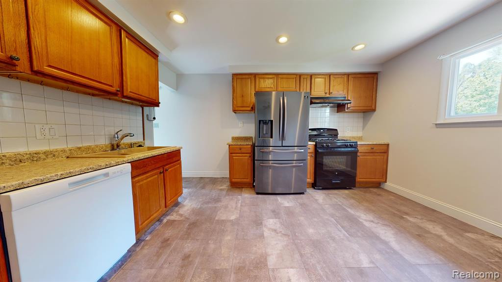 9049 ROBERT Street, Taylor, MI — Photo 2