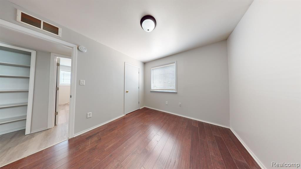 9049 ROBERT Street, Taylor, MI — Photo 10