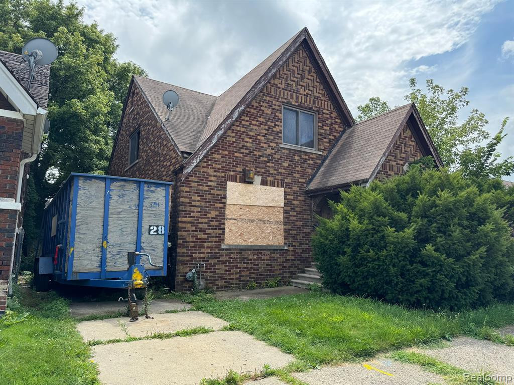 7406 NETT Street, Detroit, MI 48213 — front exterior