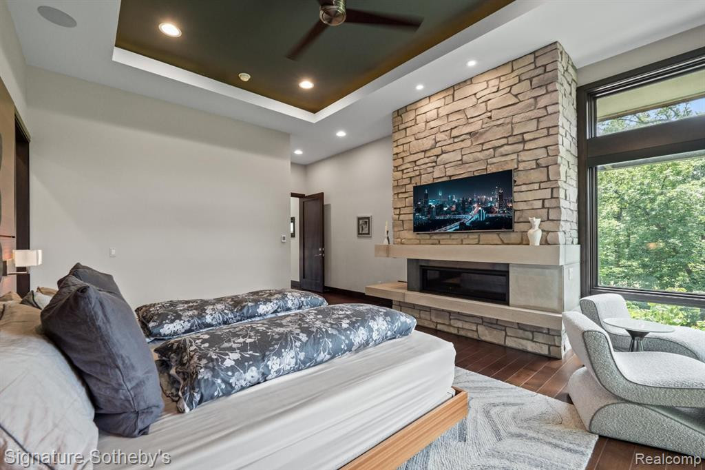 4747 OLD ORCHARD Trail, Orchard Lake Village, MI 48324 — Photo 30