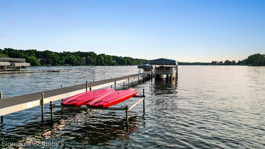 4747 OLD ORCHARD Trail, Orchard Lake Village, MI 48324 — Photo 88
