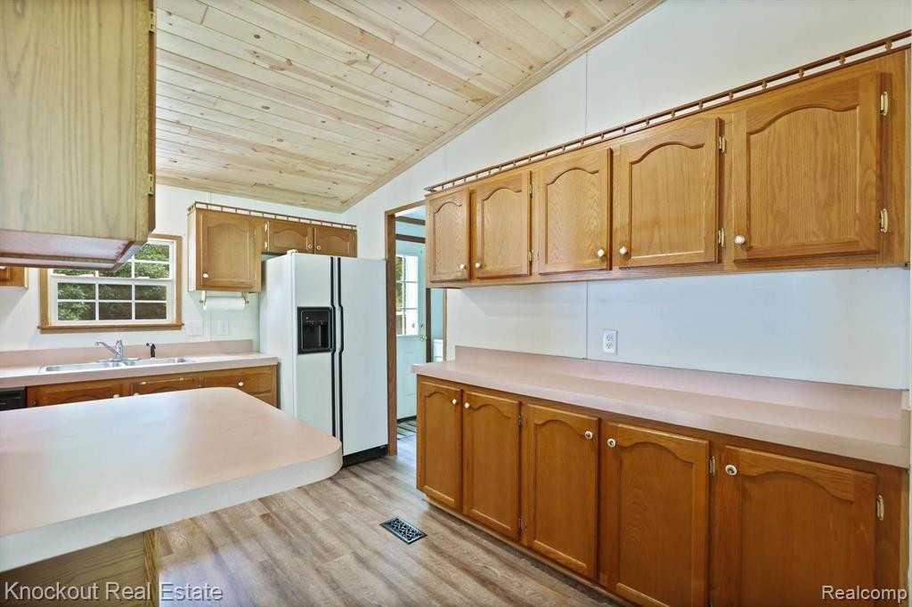 5784 ORMES Road, Vassar, MI 48768 — Photo 21