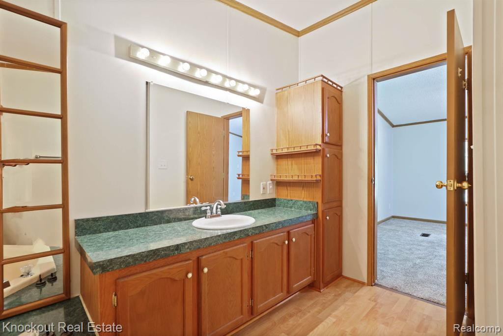 5784 ORMES Road, Vassar, MI 48768 — Photo 28