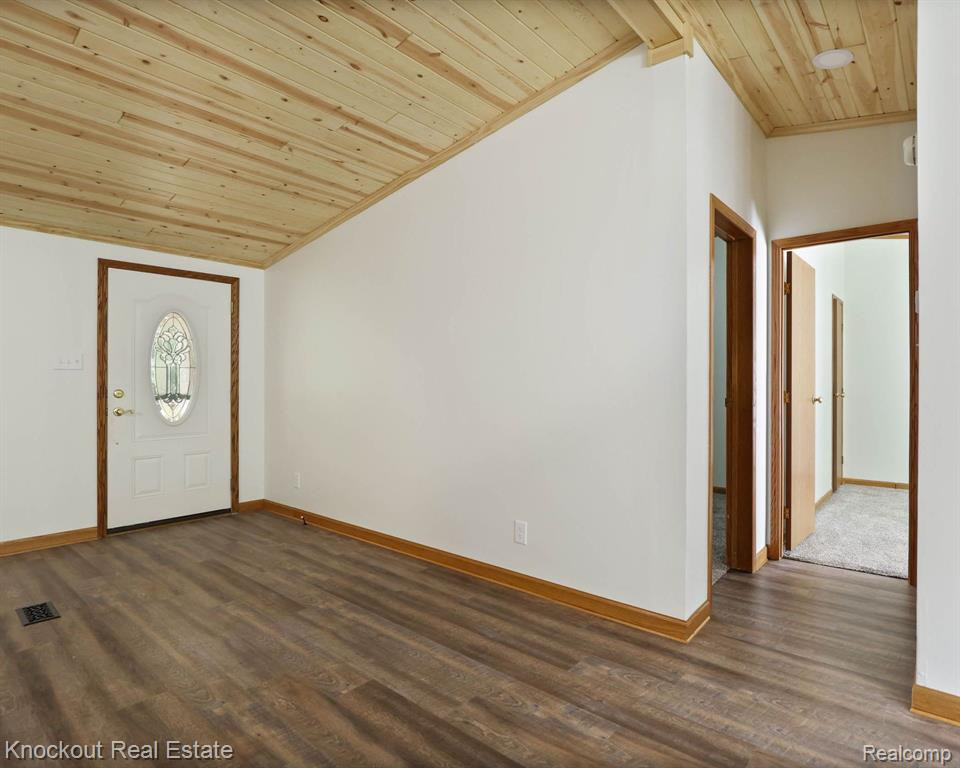 5784 ORMES Road, Vassar, MI 48768 — Photo 30