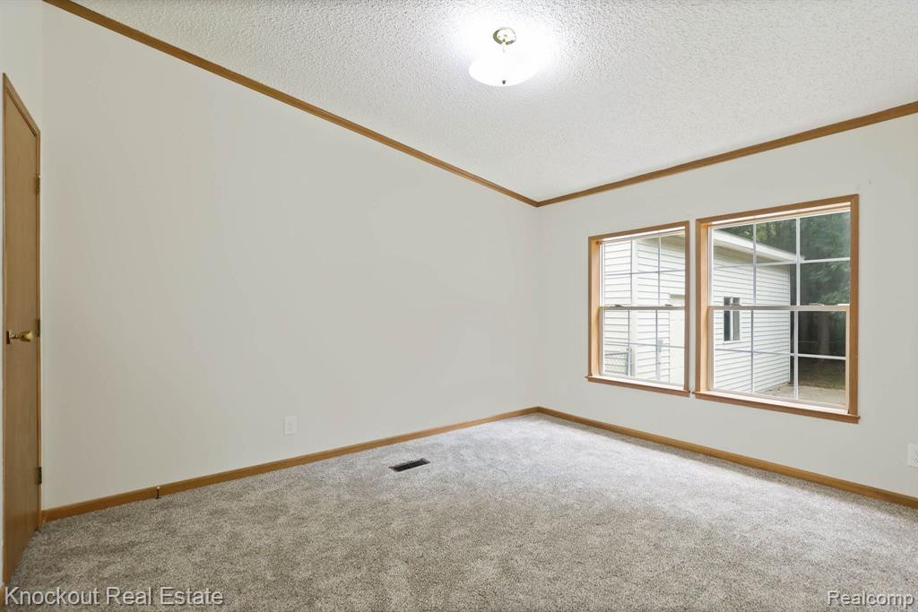 5784 ORMES Road, Vassar, MI 48768 — Photo 34