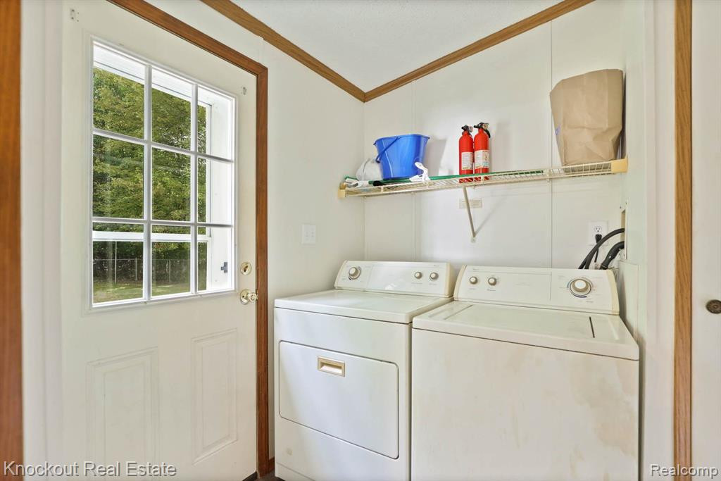 5784 ORMES Road, Vassar, MI 48768 — Photo 36
