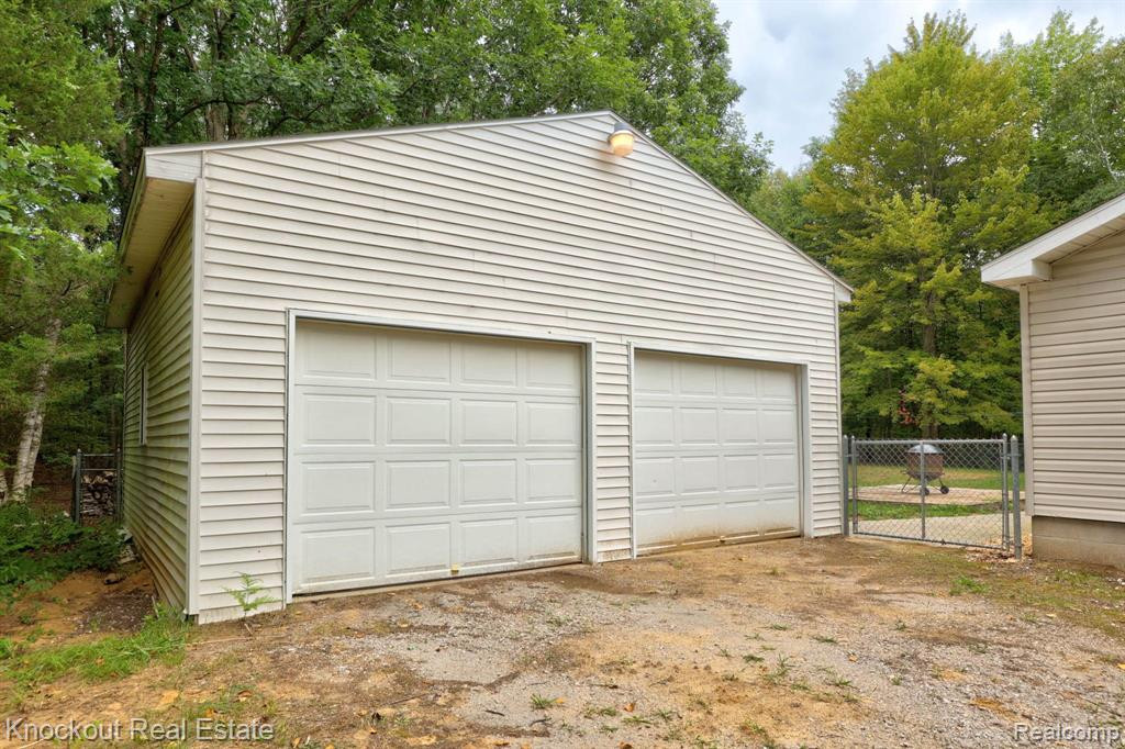 5784 ORMES Road, Vassar, MI 48768 — Photo 38