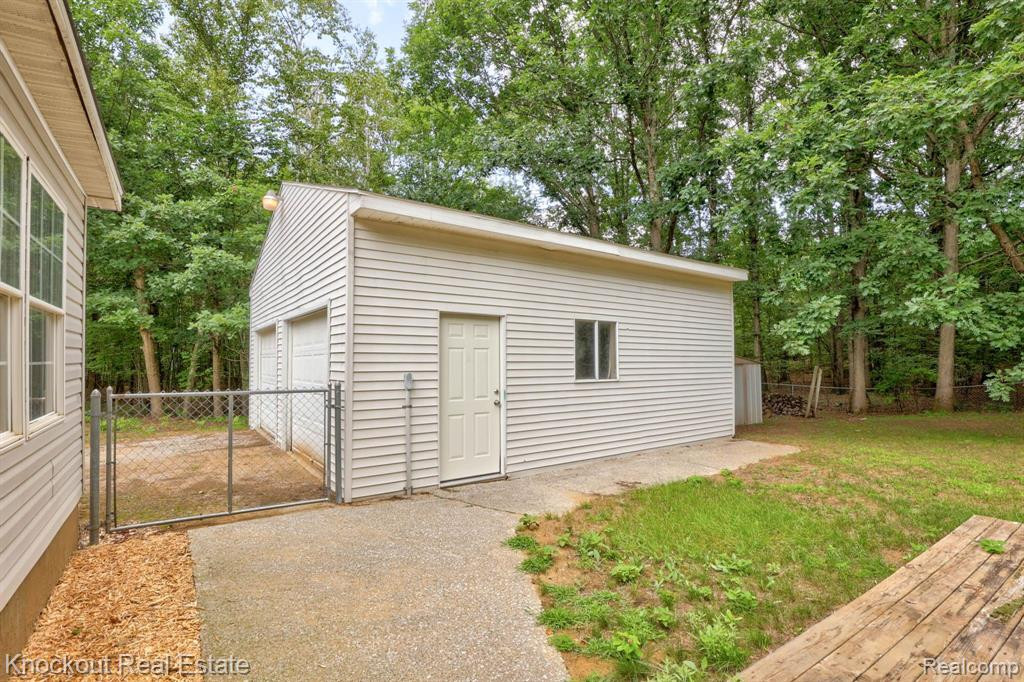 5784 ORMES Road, Vassar, MI 48768 — Photo 41