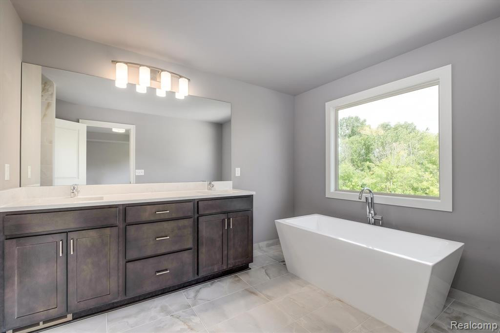 4874 Adler Court, Troy, MI 48085 — Photo 19
