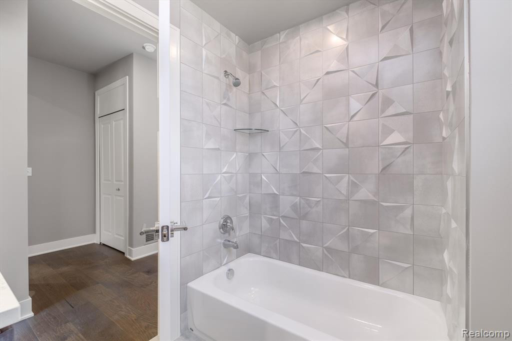 4874 Adler Court, Troy, MI 48085 — Photo 26