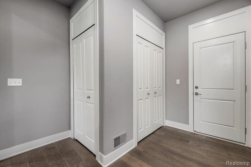 4874 Adler Court, Troy, MI 48085 — Photo 28