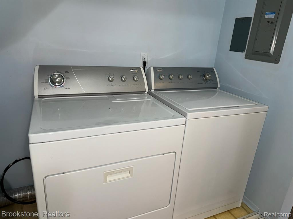 30056 W 12 MILE Road, 77, Farmington Hills, MI 48334 — Photo 14
