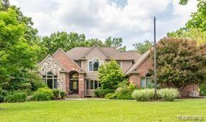 917 KNOB CREEK Drive, Rochester, MI 48306 — front exterior