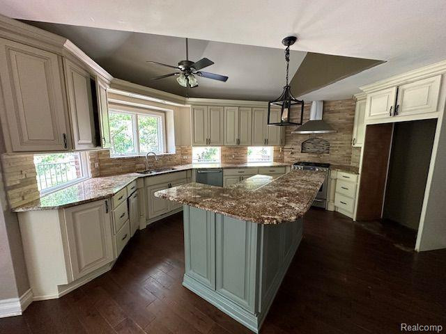 917 KNOB CREEK Drive, Rochester, MI 48306 — Photo 10