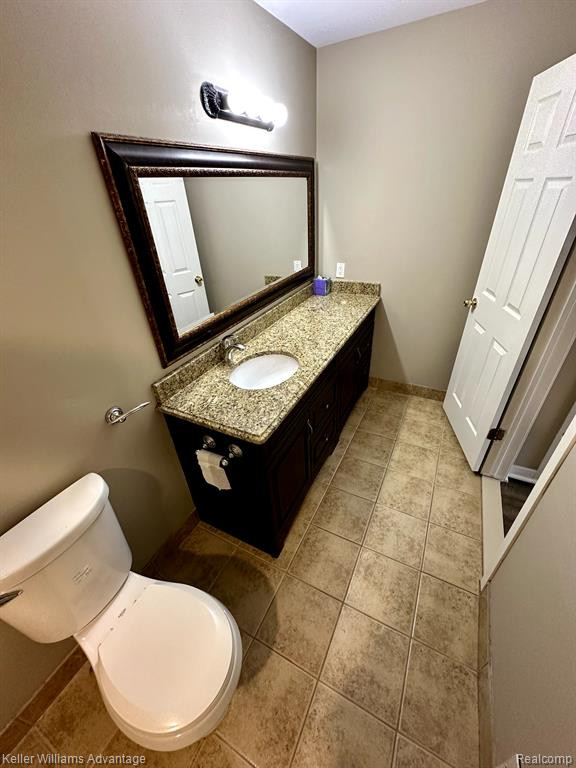6570 MAPLE LAKES DR Drive, West Bloomfield, MI — Photo 26