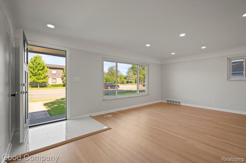 4014 GREENFIELD Road, Berkley, MI 48072 — Photo 10