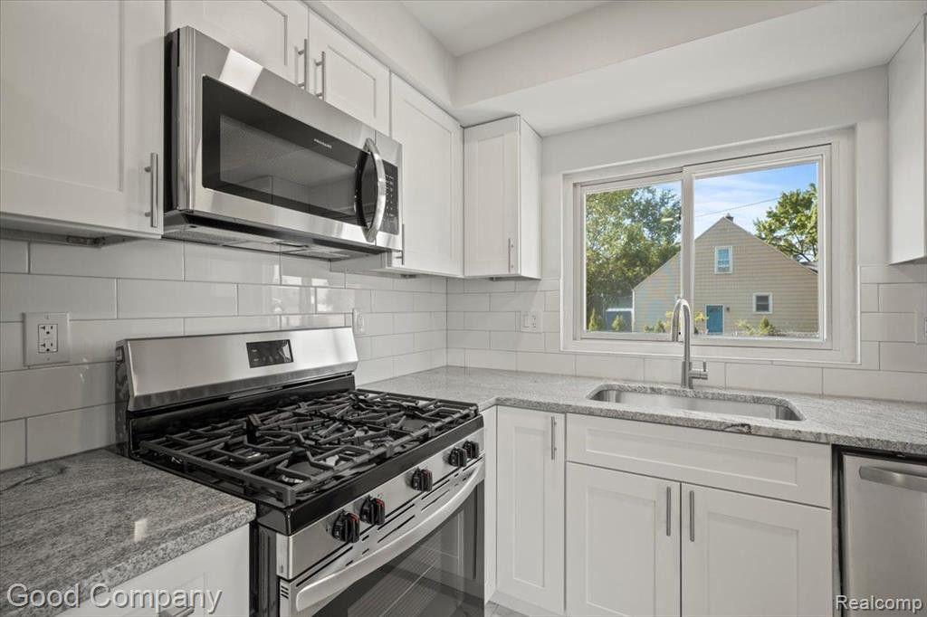 4014 GREENFIELD Road, Berkley, MI 48072 — Photo 17