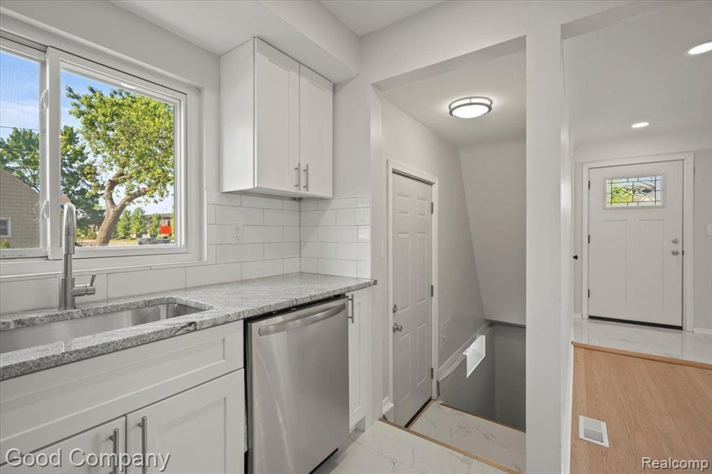 4014 GREENFIELD Road, Berkley, MI 48072 — Photo 19