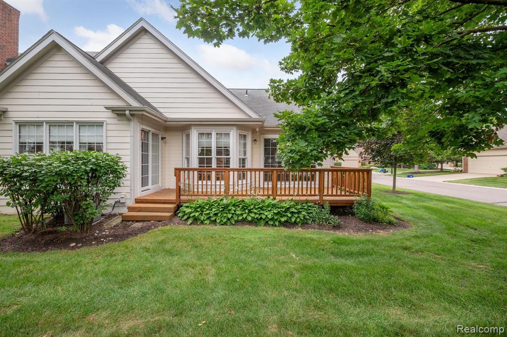 39837 EAGLE TRACE Drive, Northville, MI 48168 — Photo 4