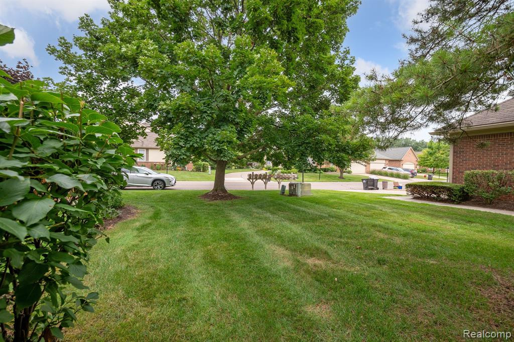 39837 EAGLE TRACE Drive, Northville, MI 48168 — Photo 5