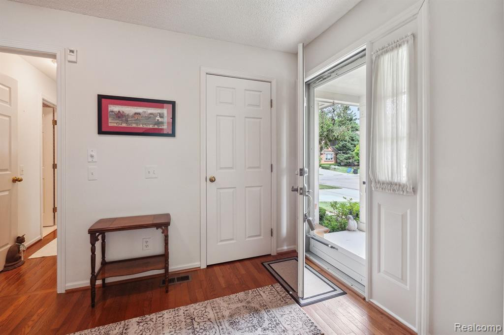 39837 EAGLE TRACE Drive, Northville, MI 48168 — Photo 11