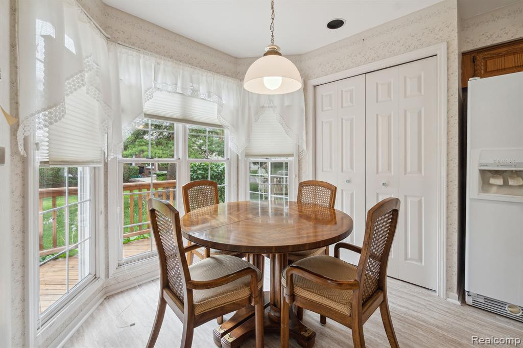 39837 EAGLE TRACE Drive, Northville, MI 48168 — Photo 18