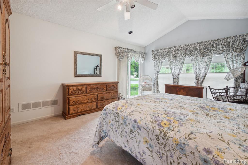 39837 EAGLE TRACE Drive, Northville, MI 48168 — Photo 30