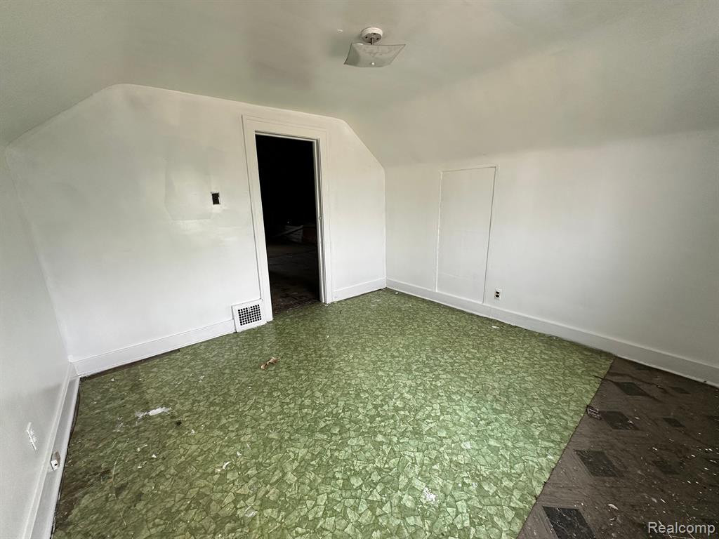 5398 COOPER Street, Detroit, MI 48213 — Photo 8