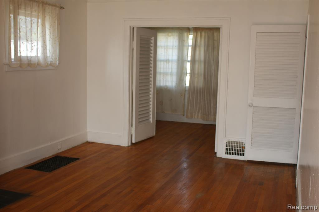8921 LITTLEFIELD Street, Detroit, MI 48228 — Photo 8