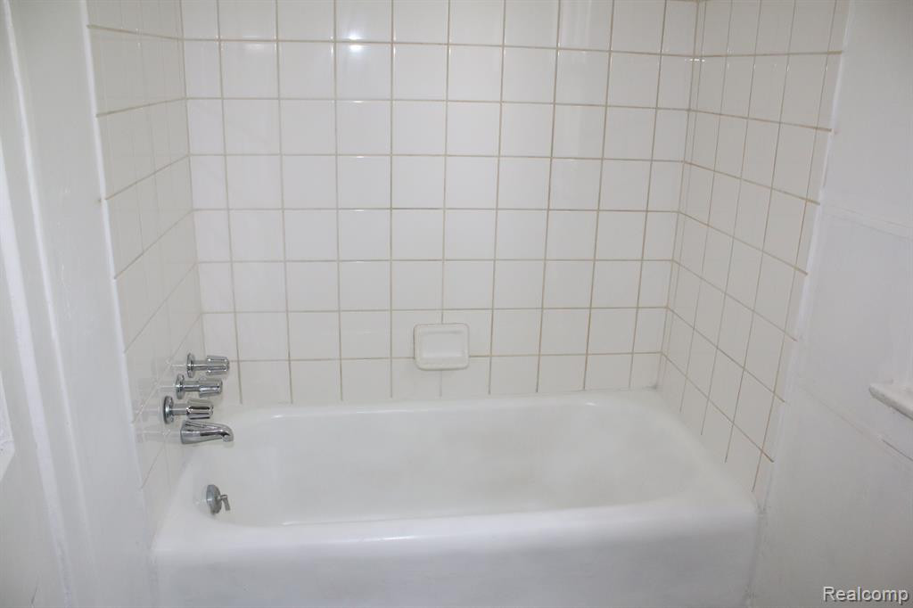 8921 LITTLEFIELD Street, Detroit, MI 48228 — Photo 22