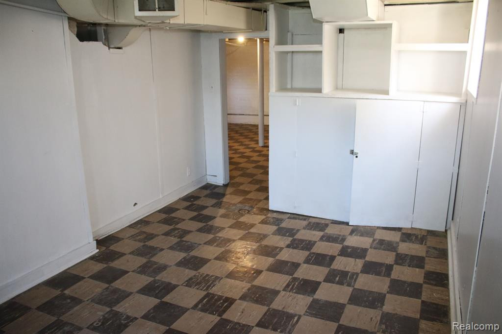 8921 LITTLEFIELD Street, Detroit, MI 48228 — Photo 34
