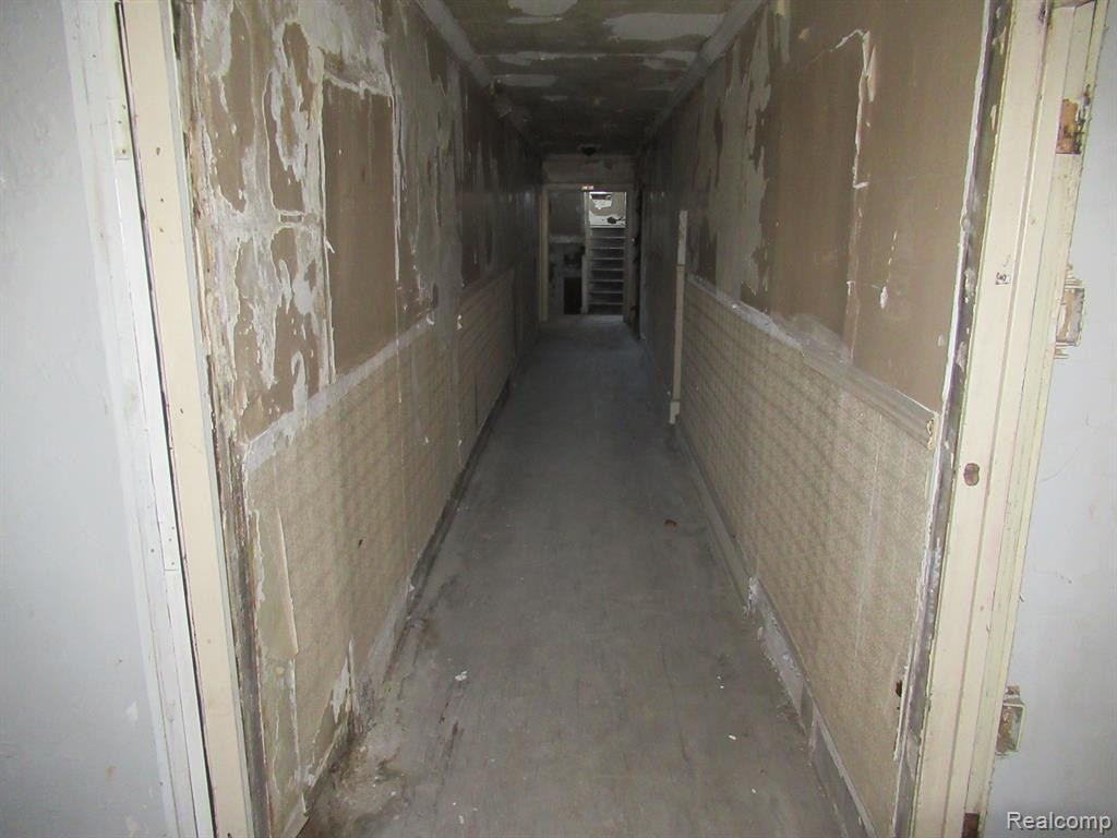 9440 SAVERY Street, Detroit, MI 48206 — Photo 3