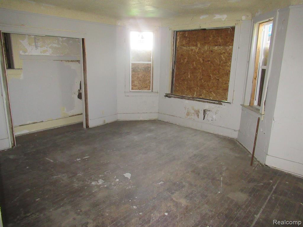 9440 SAVERY Street, Detroit, MI 48206 — Photo 4