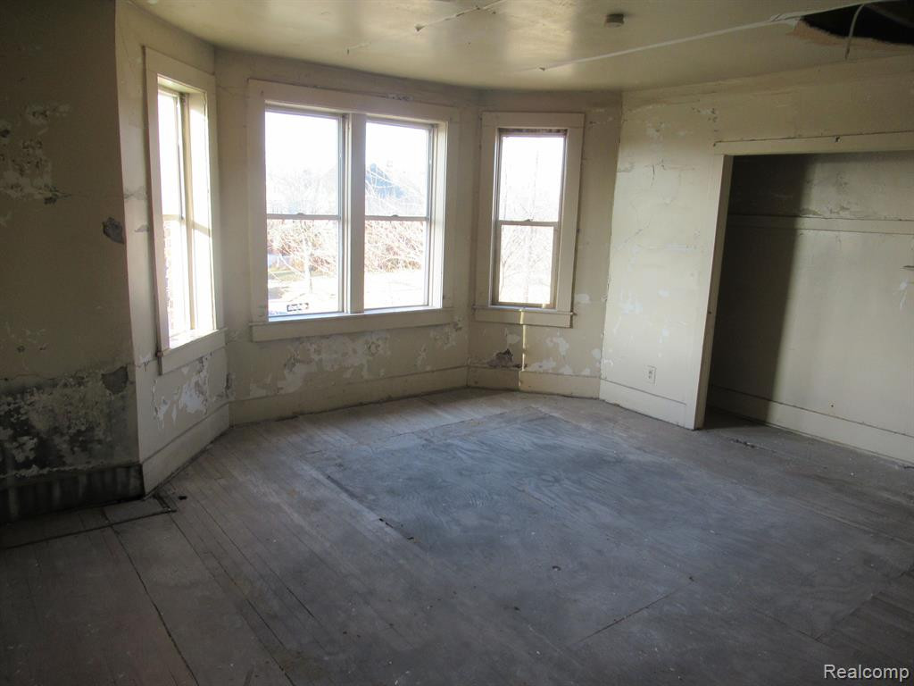 9440 SAVERY Street, Detroit, MI 48206 — Photo 11