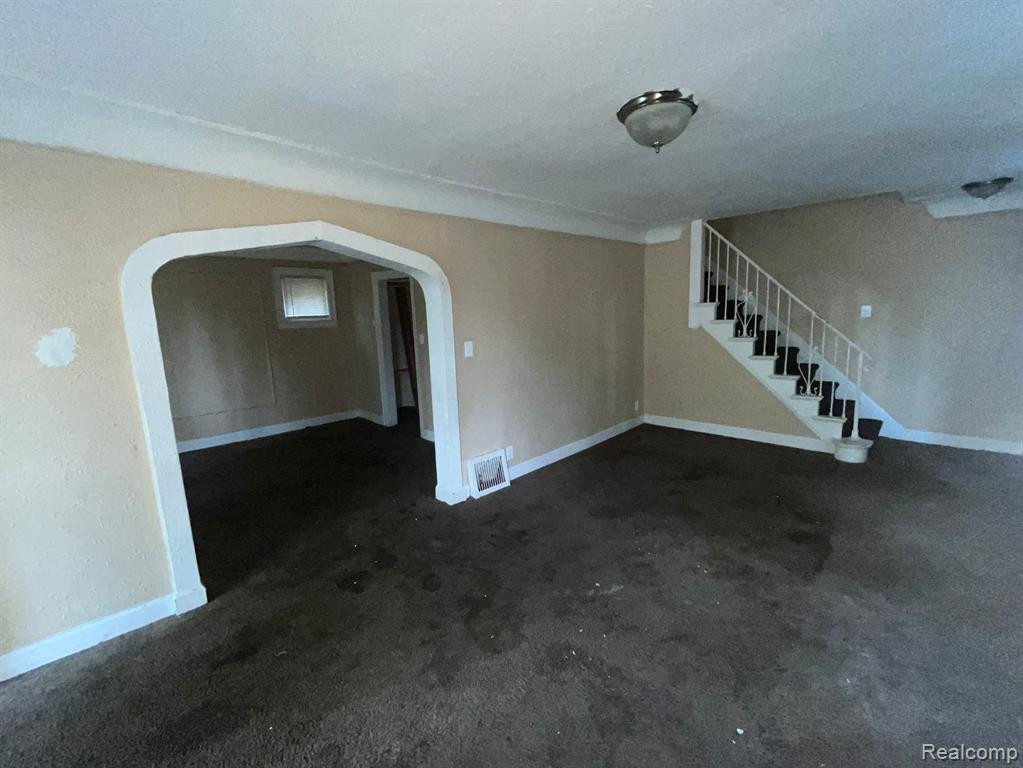9162 WOODHALL Street, Detroit, MI 48224 — Photo 3