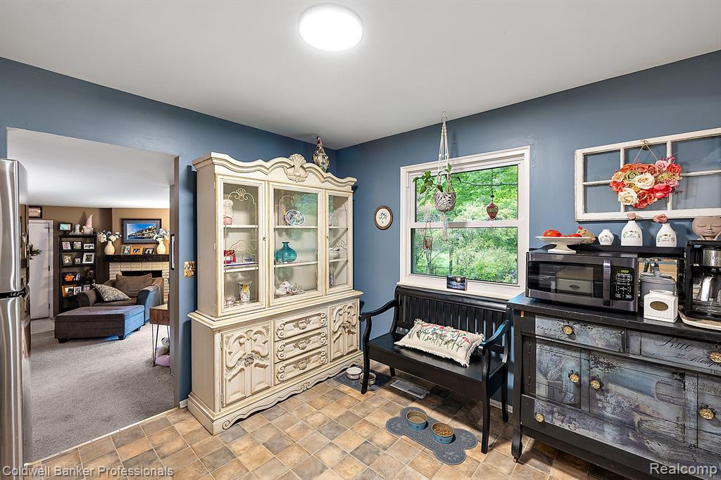 417 MANSFIELD Drive, Lapeer, MI 48446 — Photo 17