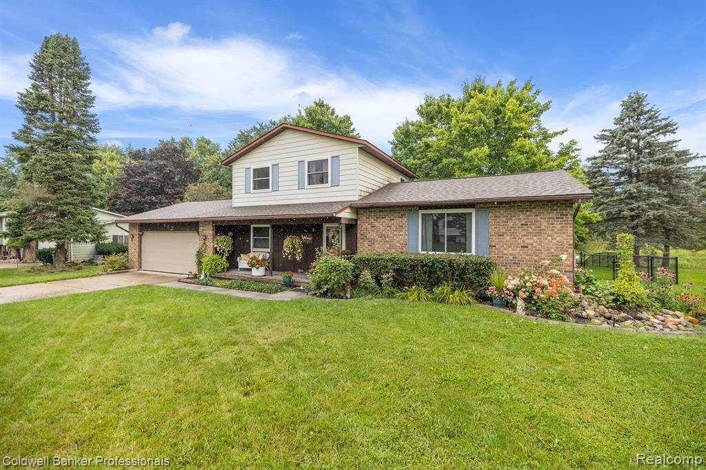 417 MANSFIELD Drive, Lapeer, MI 48446 — Photo 41