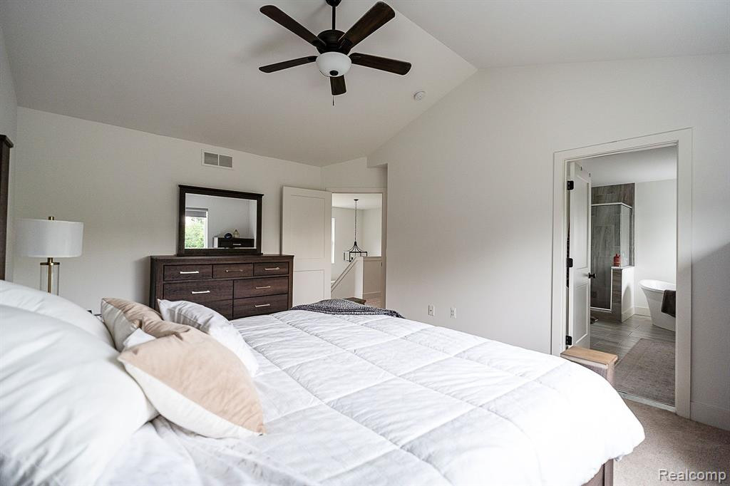 500 HERITAGE RIDGE Drive, Milford, MI 48381 — Photo 22