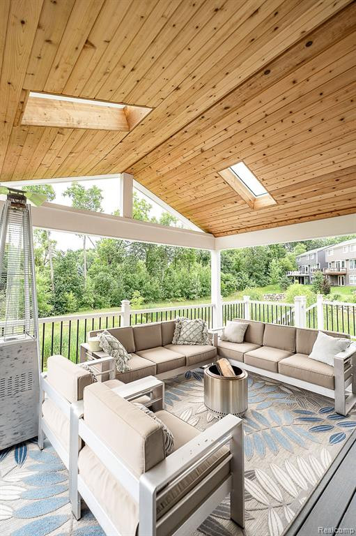 500 HERITAGE RIDGE Drive, Milford, MI 48381 — Photo 38