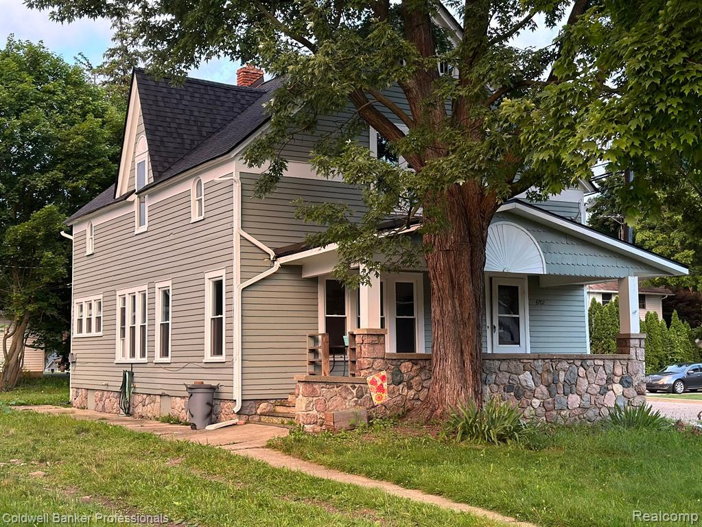 6702 WASHINGTON Street, North Branch, MI 48461 — front exterior