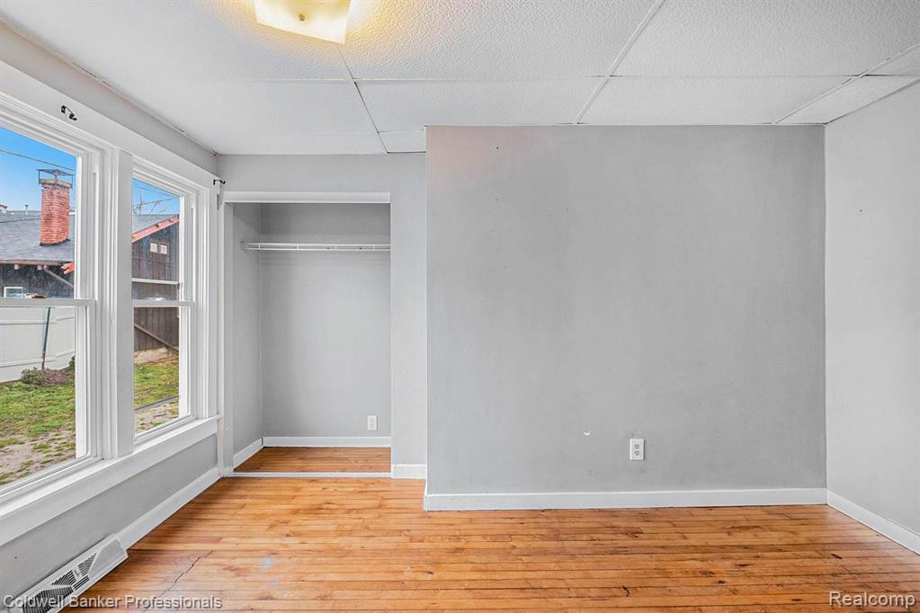 6702 WASHINGTON Street, North Branch, MI 48461 — Photo 8