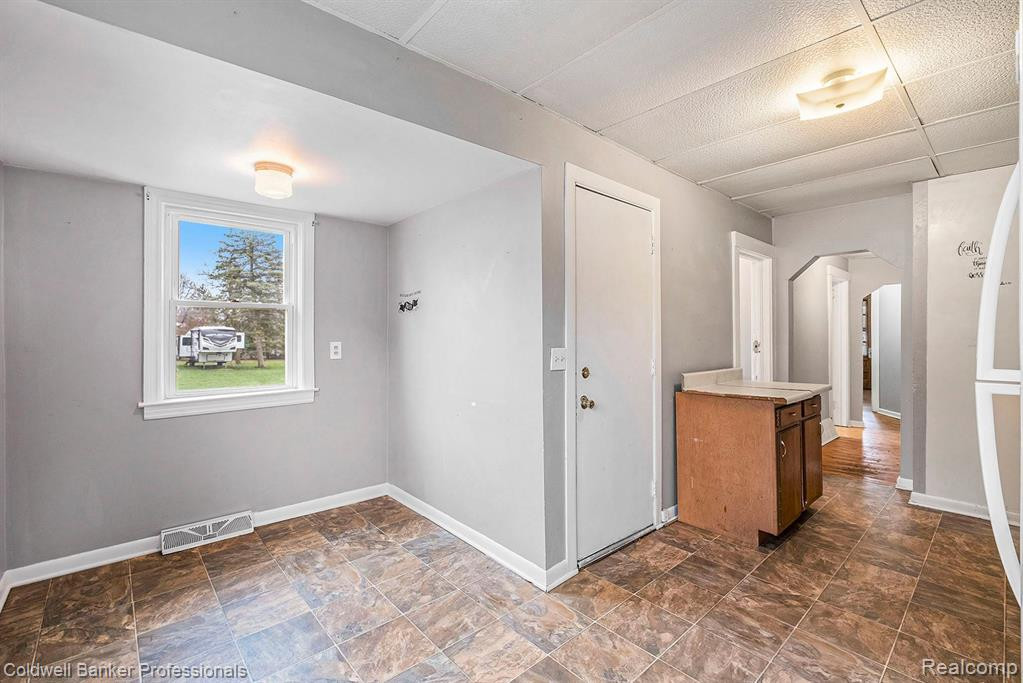 6702 WASHINGTON Street, North Branch, MI 48461 — Photo 13