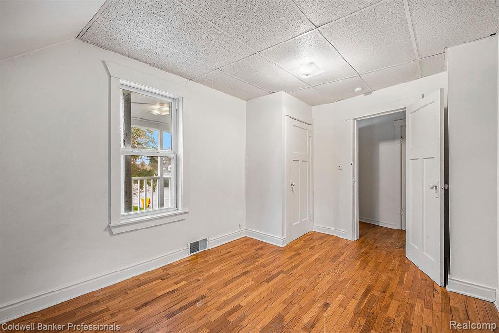 6702 WASHINGTON Street, North Branch, MI 48461 — Photo 17