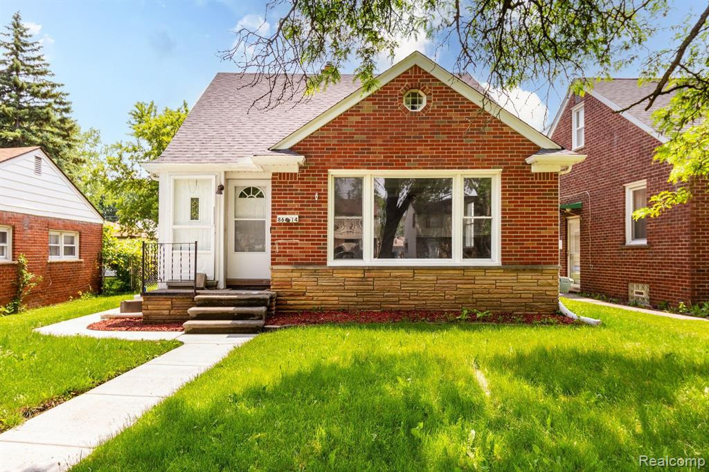 8614 HARDING, Center Line, MI 48015 — Photo 2