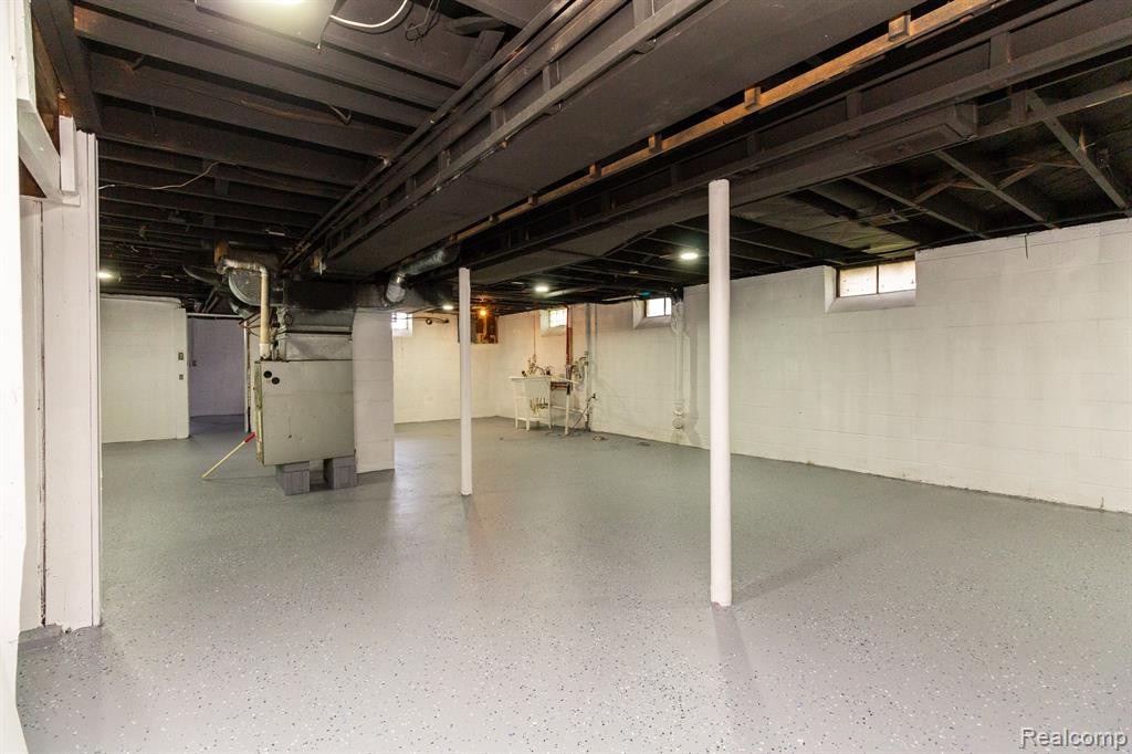 8614 HARDING, Center Line, MI 48015 — Photo 36