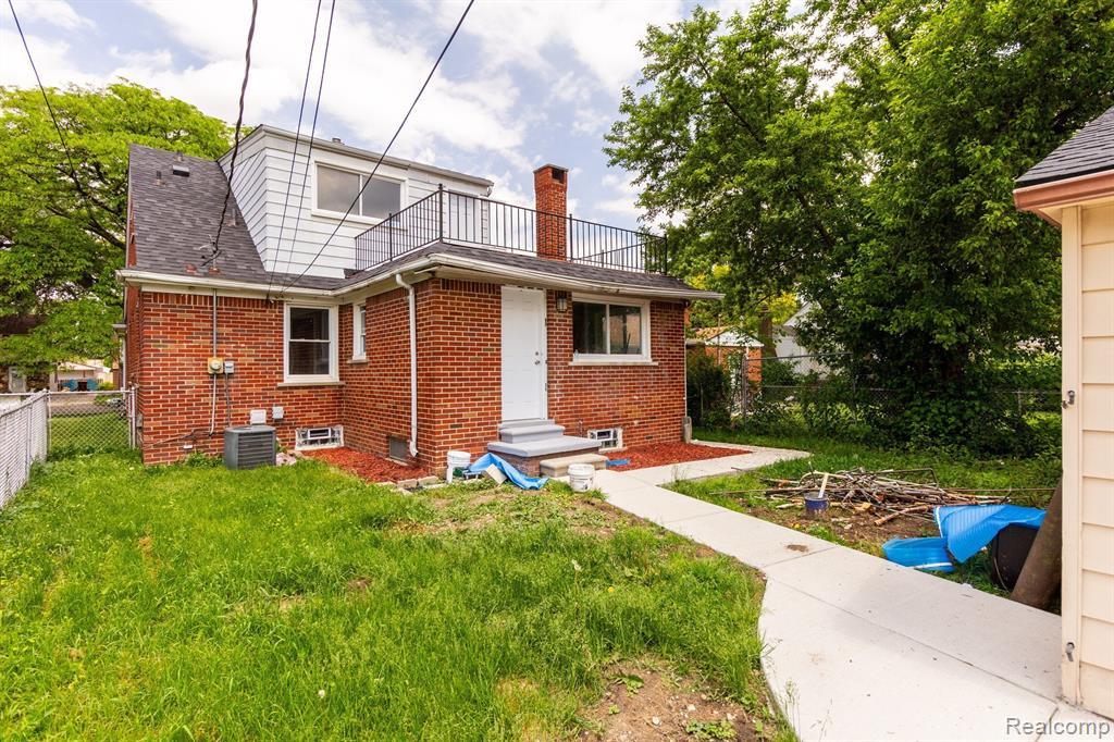 8614 HARDING, Center Line, MI 48015 — Photo 39